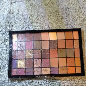 Revolution Maxi Reloaded Palette - Purple, Orange, Gold